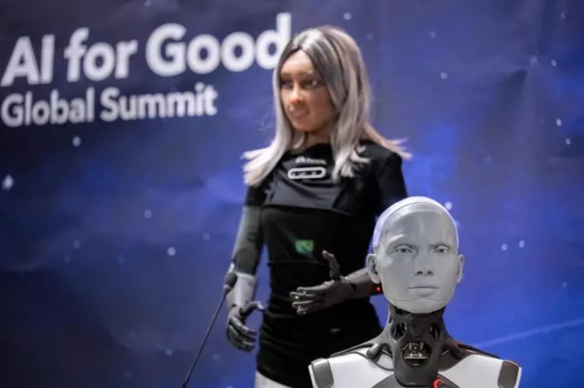 Robot umanoide gestisce una azienda