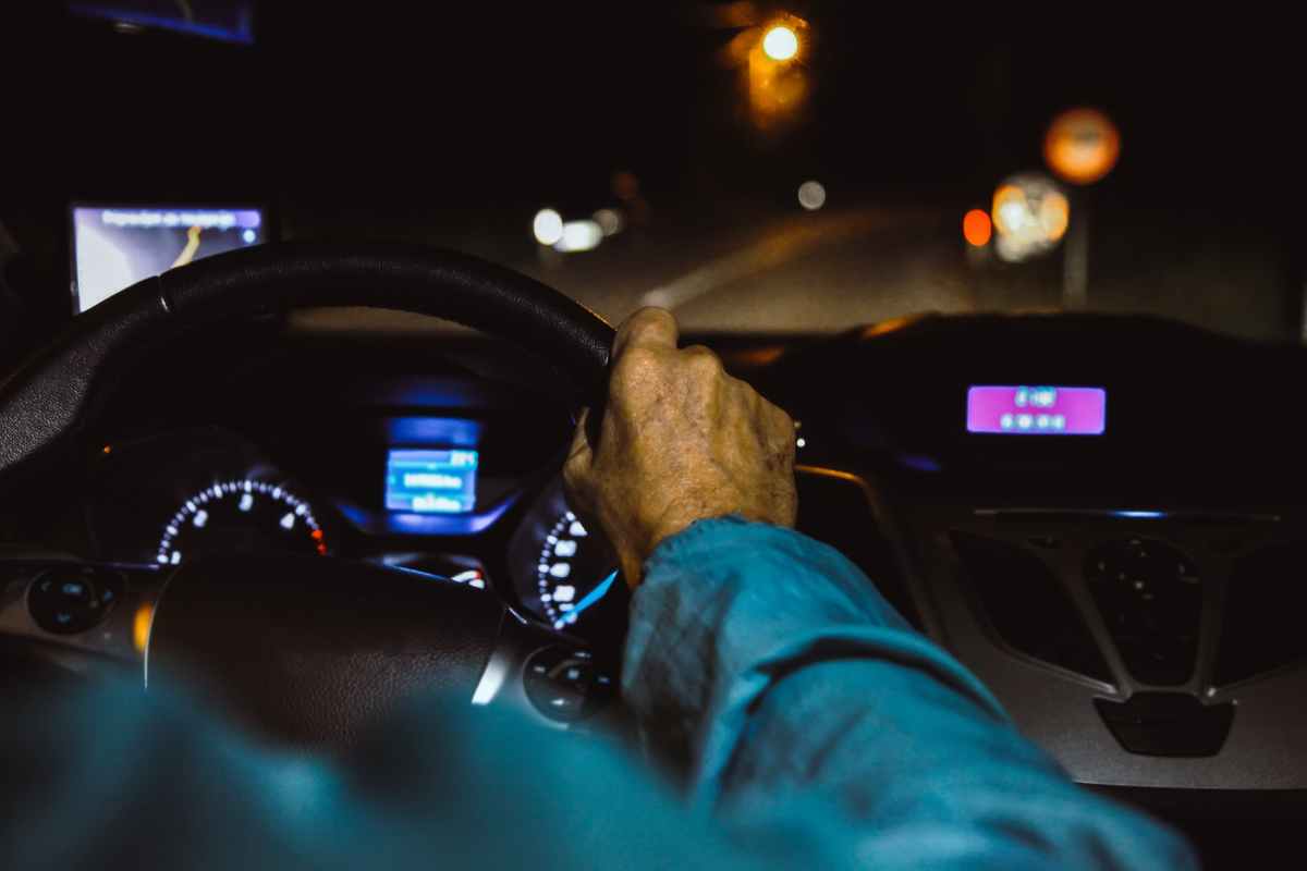 Guidare di notte